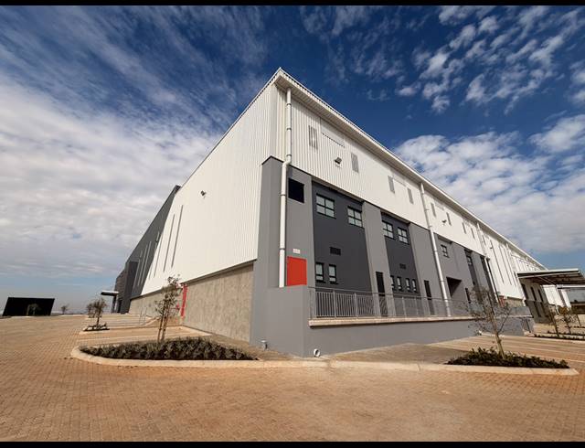 12,619M² WAREHOUSE TO LET IN WITFONTEIN